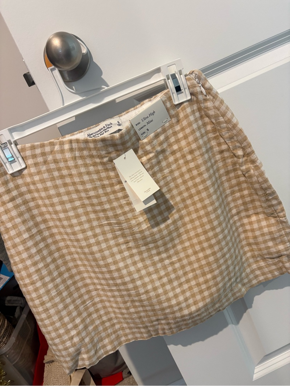 Abercrombie & Fitch Tan and White Gingham Mini Skirt